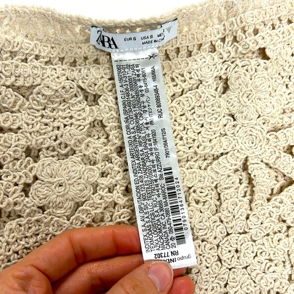 Zara knitted 🧶 brand new never used shorts, stunning size small - Picture 3 of 5